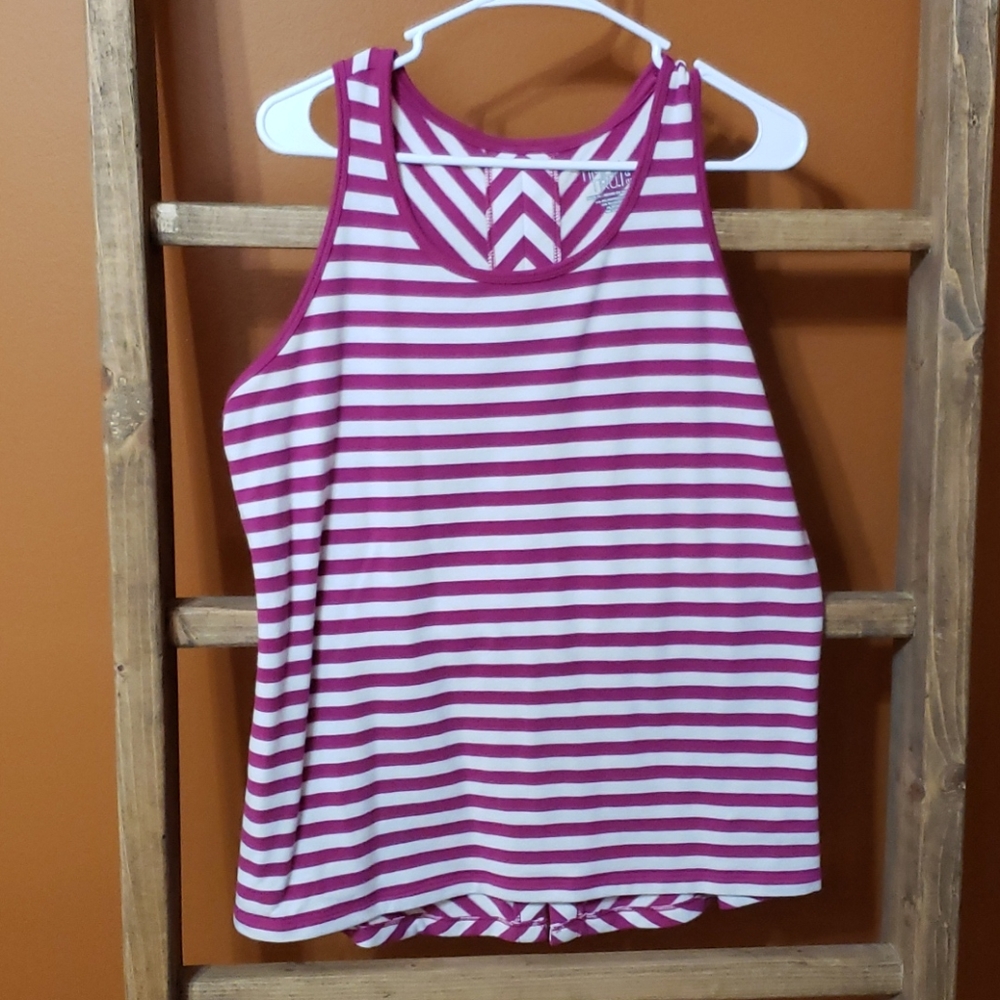 Sleevless top